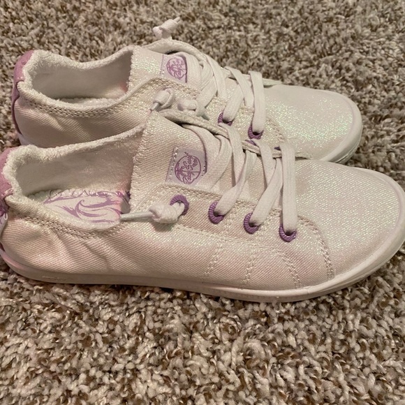 Girls Shoes - Picture 1 of 4